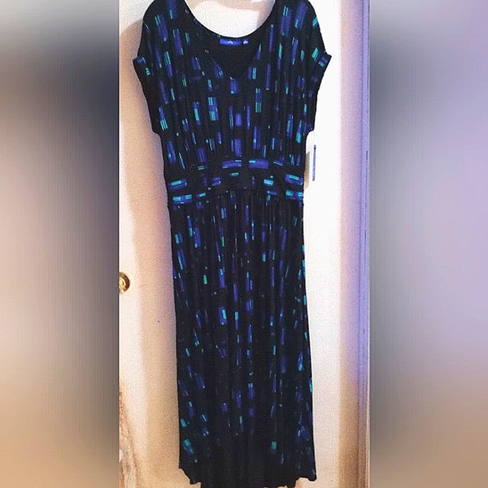 Apt.9 NWT Long Dress sz. Large Black w‎ Blue&Green
